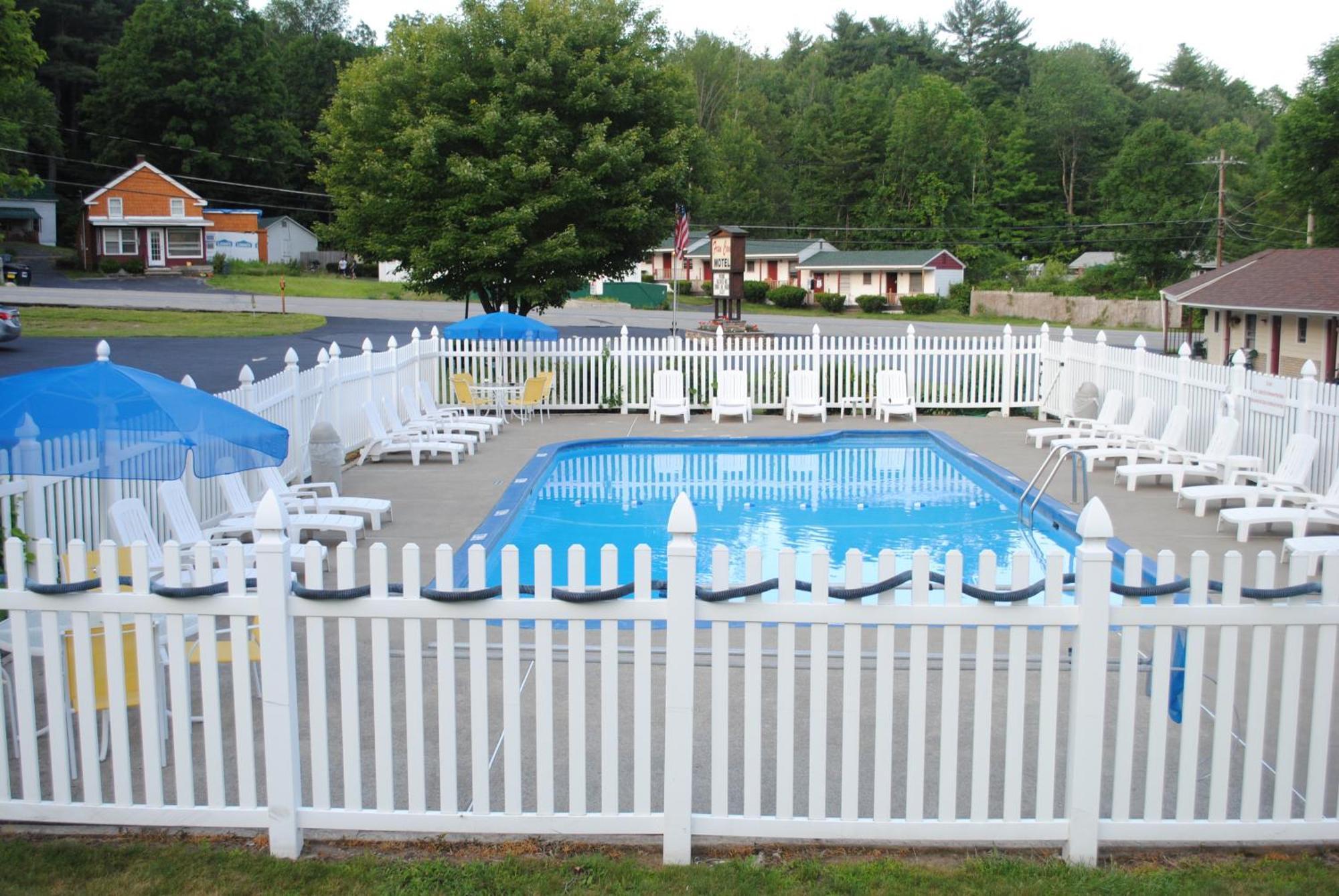 Fran Cove Motel Lake George Exterior photo